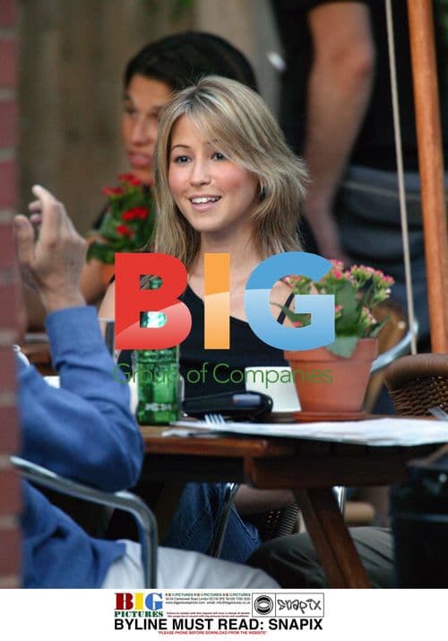 Rachel Stevens Lunching with Mom in London
