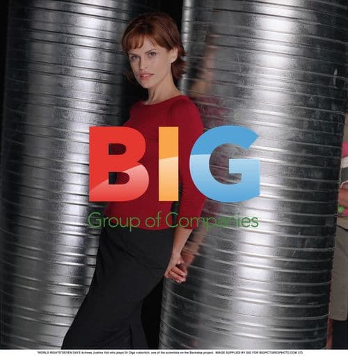 Justina Vail as Dr Olga on Seven Days