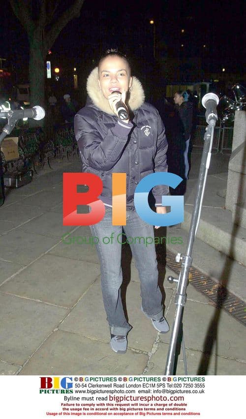 Singer Ms. Dynamite switches on Christmas lights