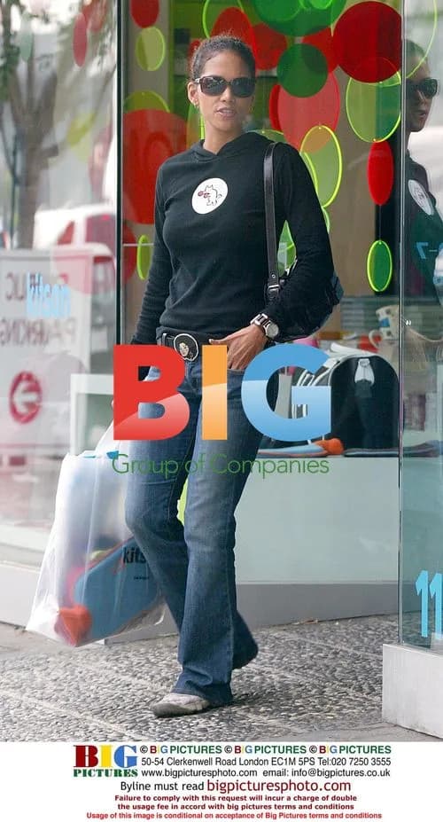 Halle Berry Shopping in West Hollywood