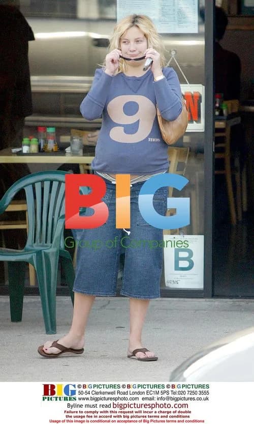 Kate Hudson Pregnant in Santa Monica