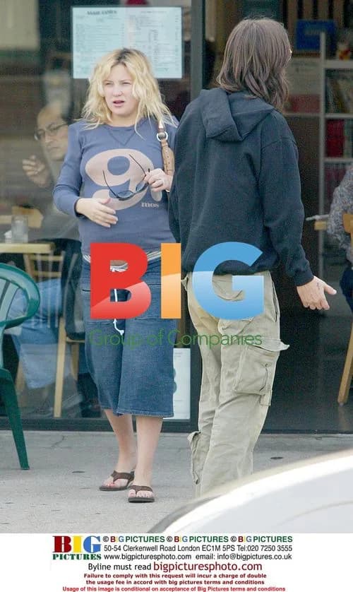 Kate Hudson Pregnant with Chris Robertson