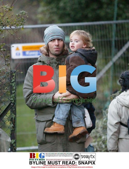 Taylor Swift and Calvin Harris at iHeartRadio Music Awards