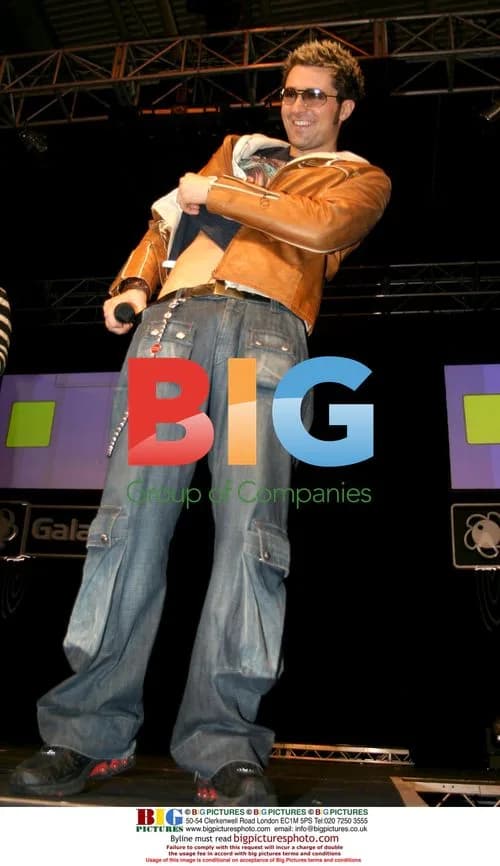 DARIUS on Galaxy FM stage at Clothes Show