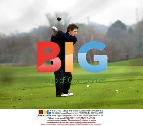 Hugh Grant Plays Golf