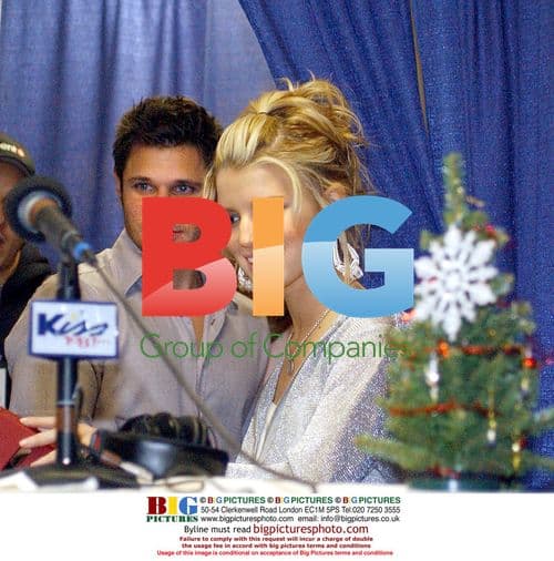Jessica Simpson and Nick Lachey at Jingle Ball