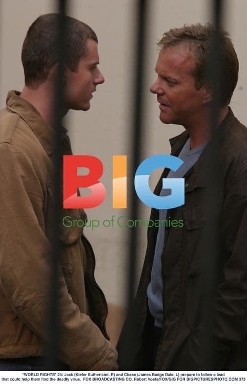 Kiefer Sutherland and James Badge Dale in 24
