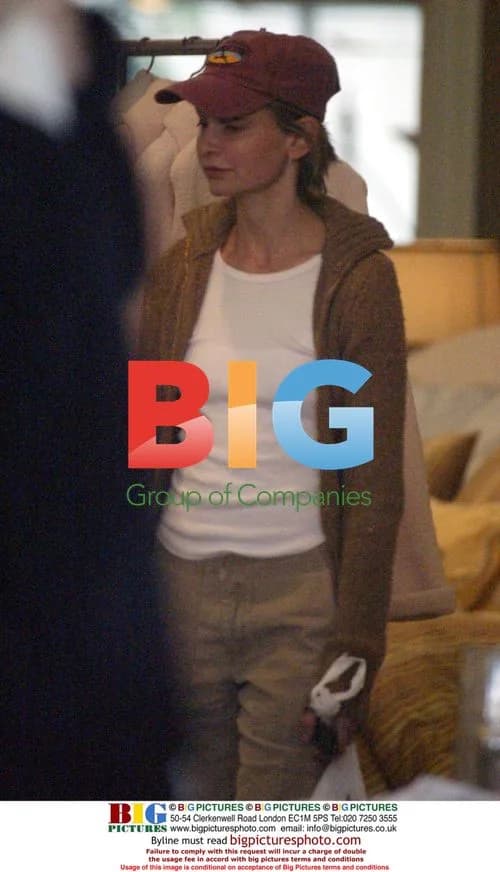 Calista Flockhart Shopping in Beverly Hills