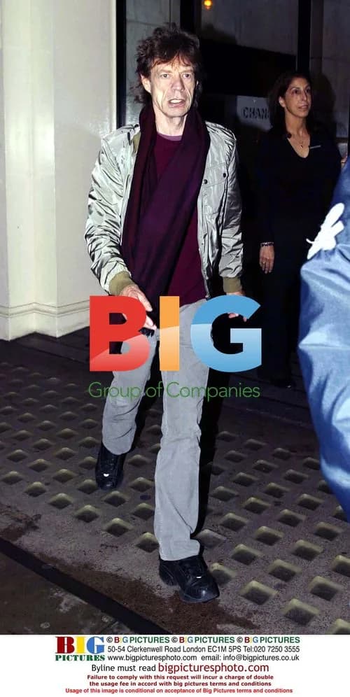 Mick Jagger Christmas shopping with daughter