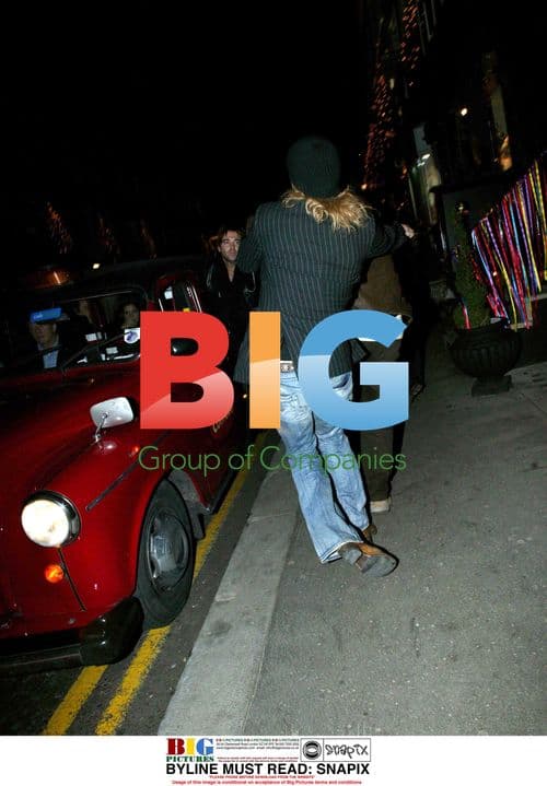 Taylor Swift Performing on Stage