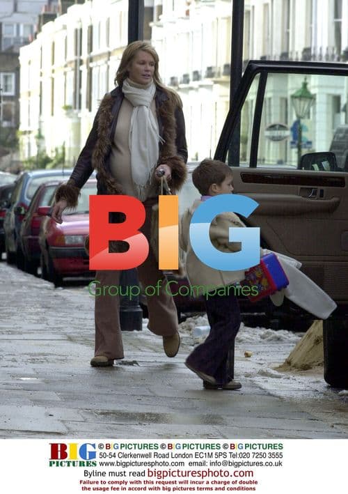 Pregnant Elle Macpherson out in London