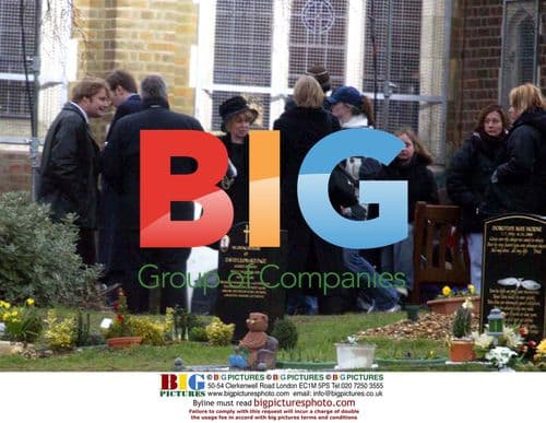 Barbara Windsor on 'EastEnders' set during funeral scene