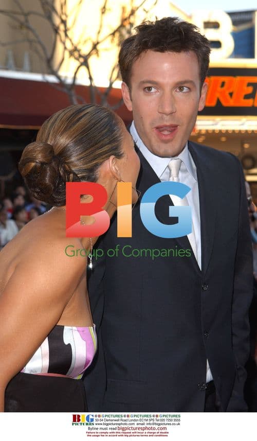 Jennifer Lopez and Ben Affleck at Daredevil Premiere