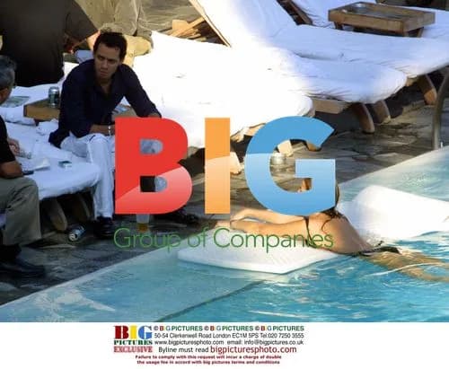 Marc Anthony Relaxes in Miami Beach