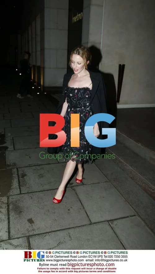 Kylie Minogue at London restaurant