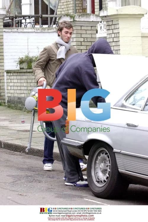 Jude Law Seen Leaving Home with Dyson Cleaner