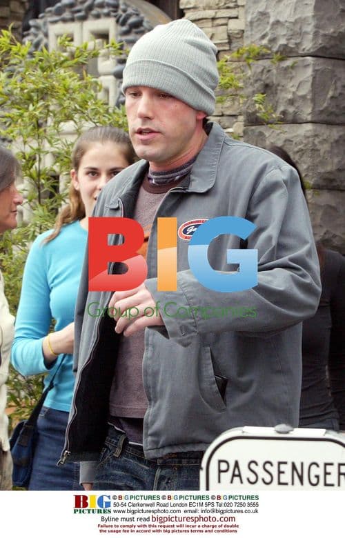 Ben Affleck signs autographs in West Hollywood