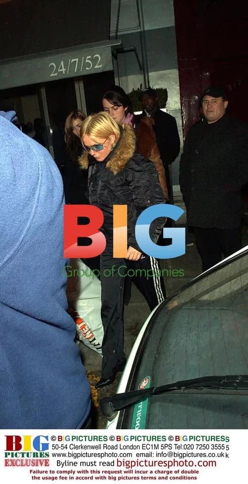 Geri Halliwell Enjoys Late-Night Meal in London