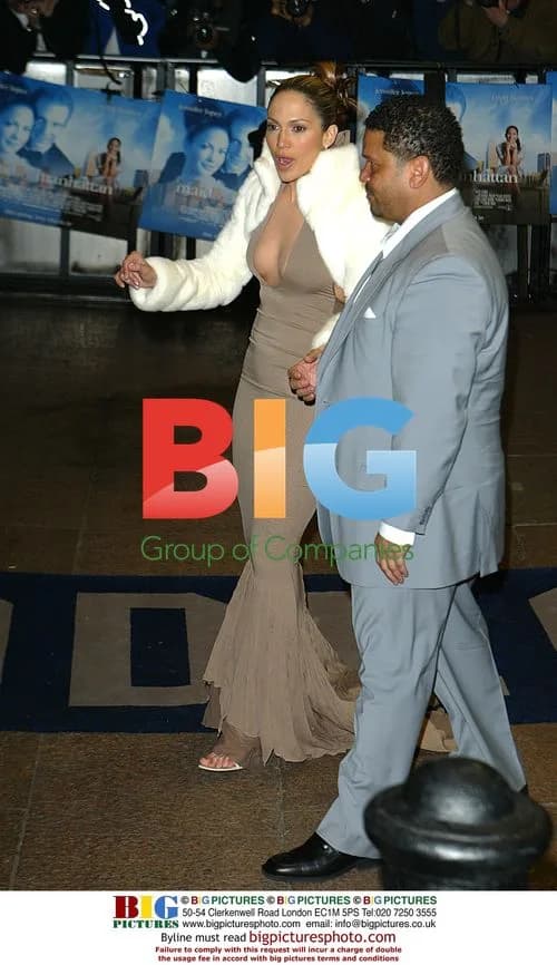 Jennifer Lopez at 'Maid in Manhattan' premiere