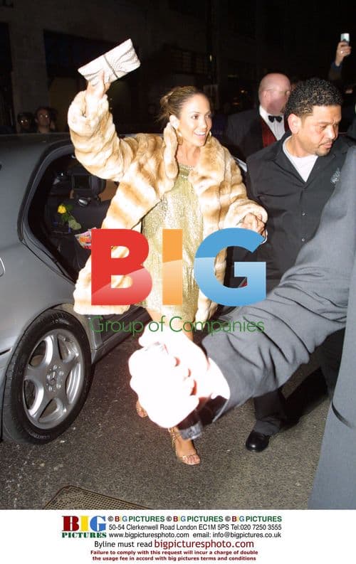 Jennifer Lopez arrives at hotel in London