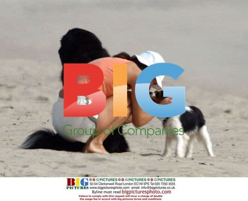 Courteney Cox with her puppy