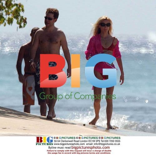 Tom Hollander with Lady Friend in Barbados