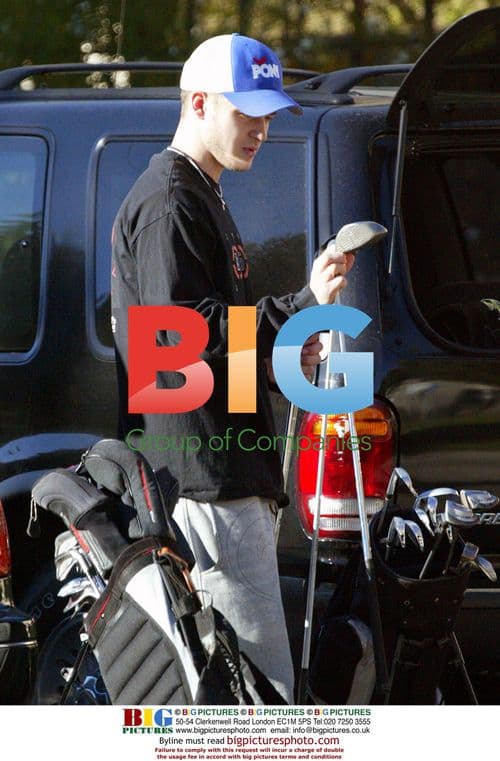 Justin Timberlake Enjoys Casual Golf Outing