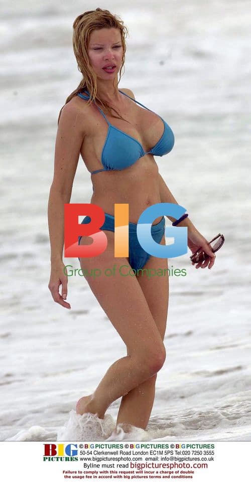 Alicia Duvall Enjoying Tropical Vacation