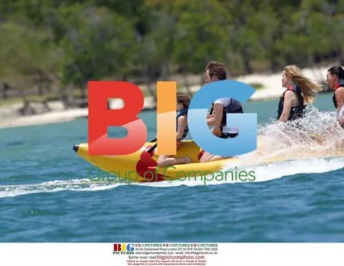 Ewan McGregor on Holiday in Mauritius