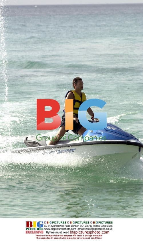 Ryan Seacrest and Simon Cowell Jet Ski Race