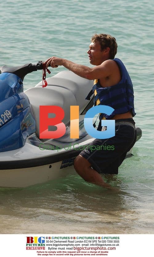 Seacrest and Cowell Race Jet Skis