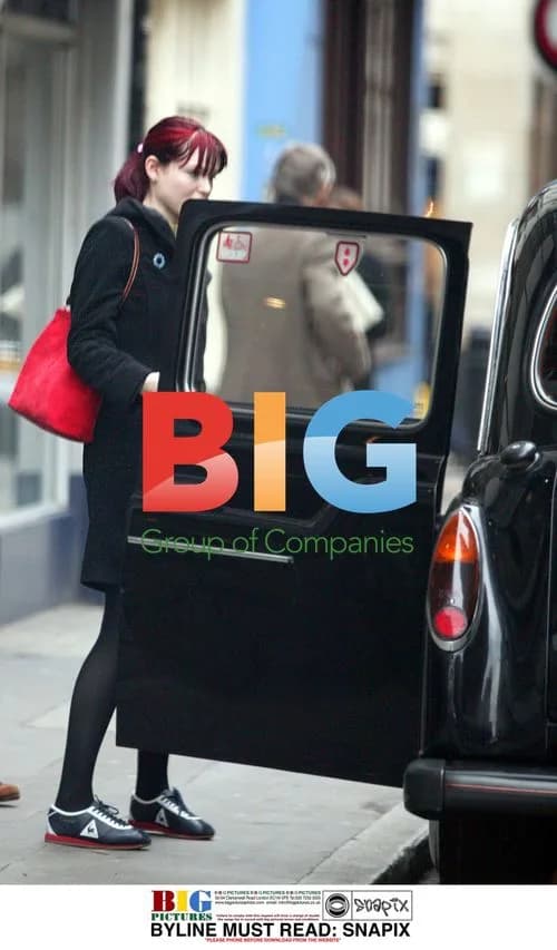 Sophie Ellis-Bextor Spotted Shopping in London