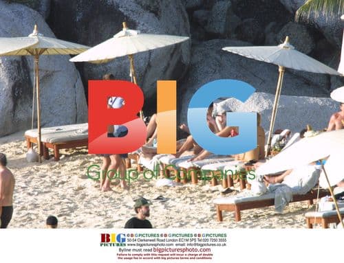 Kate Moss on holiday with family in Phuket