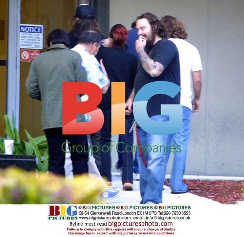 Maurice Gibb of the Bee Gees Dies After Surgery