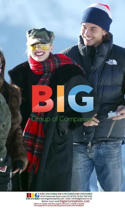 Gwen Stefani and Gavin Rossdale skiing in Aspen