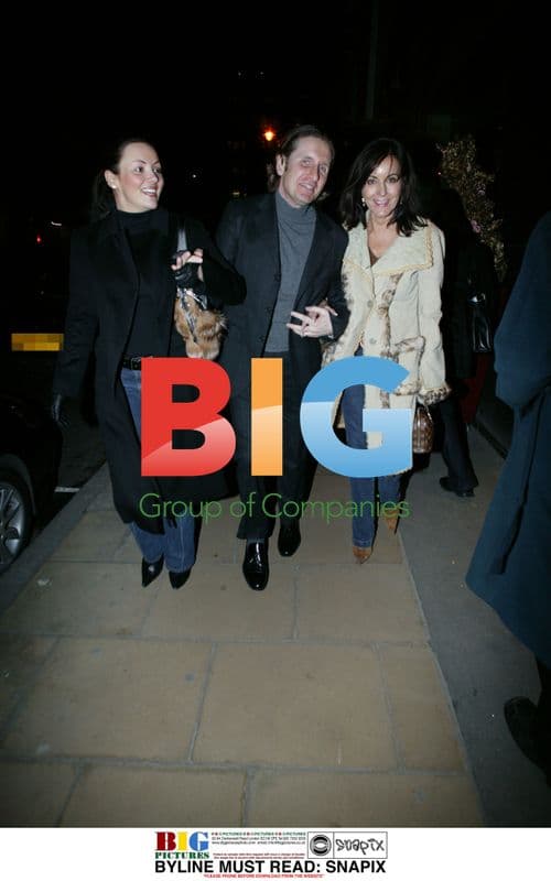 Martine McCutcheon Spotted with Friends in Mayfair