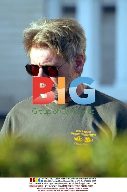 Harrison Ford outside Beverly Hills store