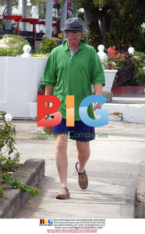 Chris Evans Spotted Without Beard