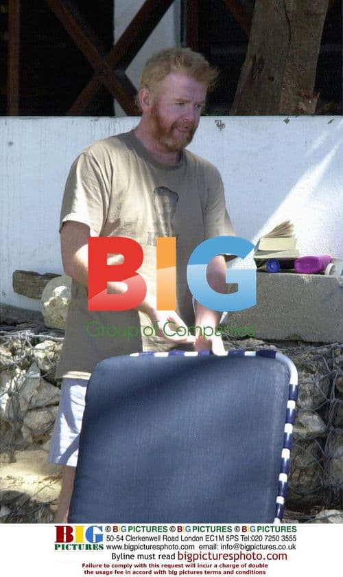 Chris Evans Spotted Without Beard