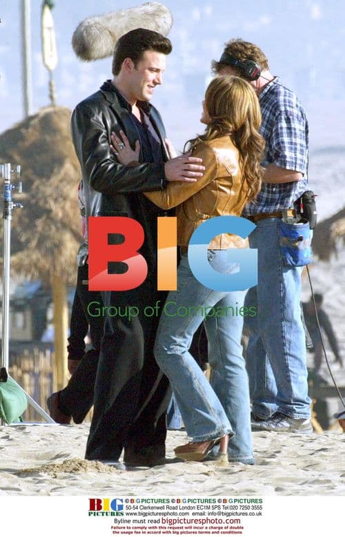 Ben Affleck and Jennifer Lopez on Gigli set