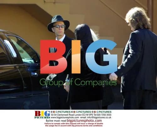 Robin Gibb at Maurice Gibb's Funeral