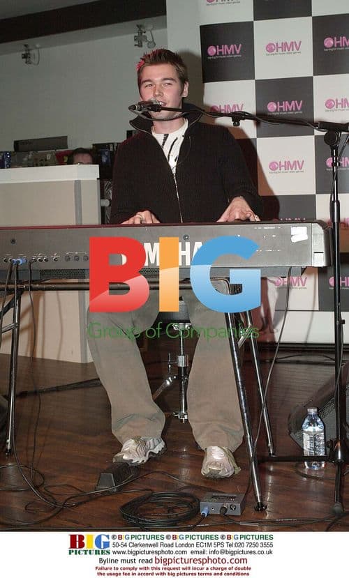 David Sneddon Signing New Single