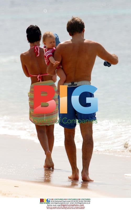 Paul Merson and Family Beach Trip