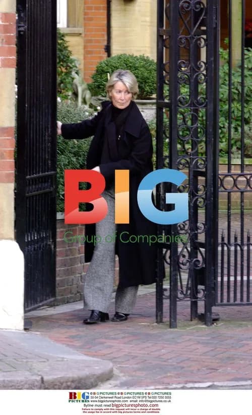 Claudia Schiffer's Mum Leaves Daughter's House