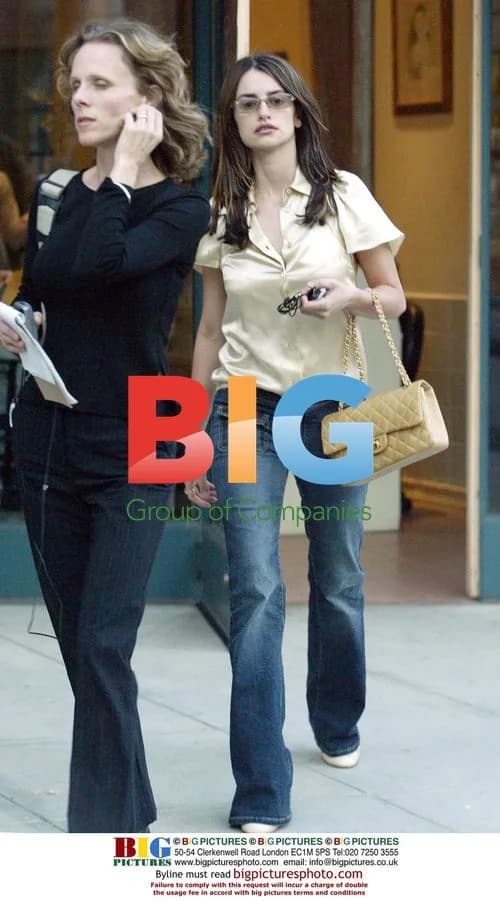 Penelope Cruz leaves hair salon