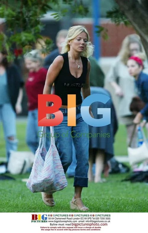 Geri Halliwell meets friends in LA park