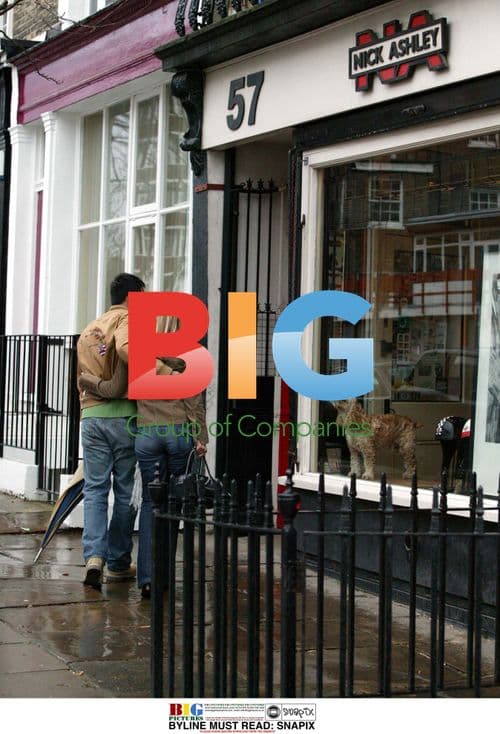 Katie Hill and Trey Farley Shopping in North London