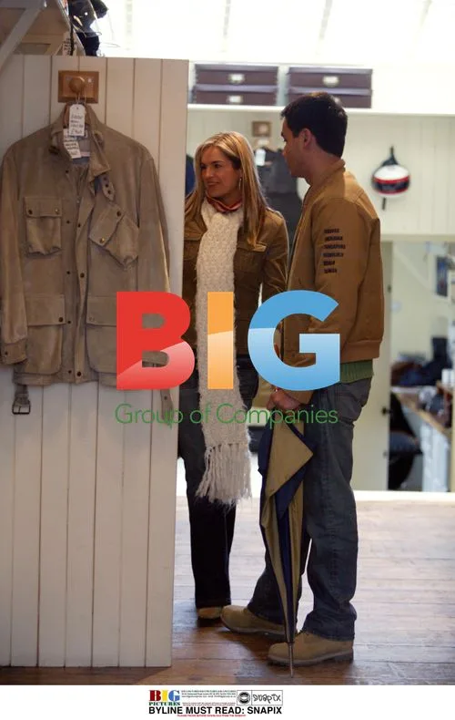 Katie Hill and Boyfriend Trey Farley Shopping