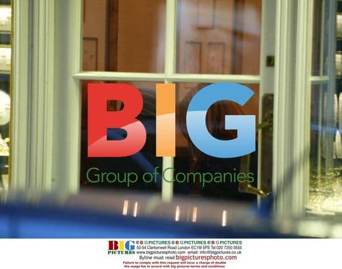 Daniel Pearce Buys Engagement Ring in London