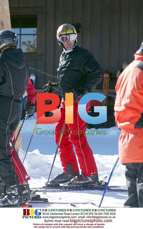 Antonio Banderas and Melanie Griffith Skiing in Aspen